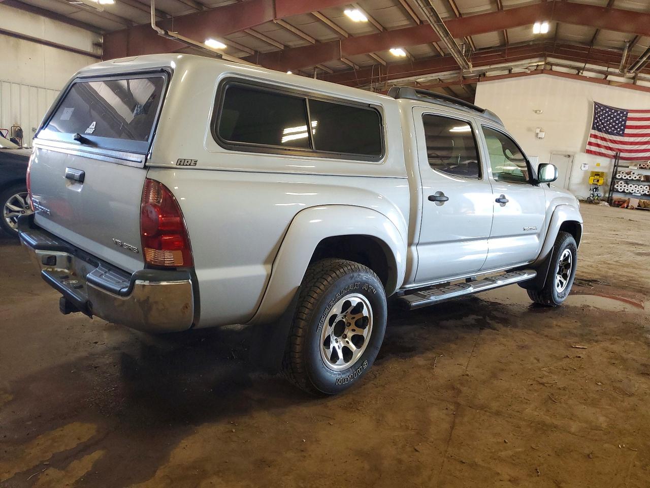 2005 Toyota Tacoma Double Cab Silver vin: 5TELU42N15Z096844