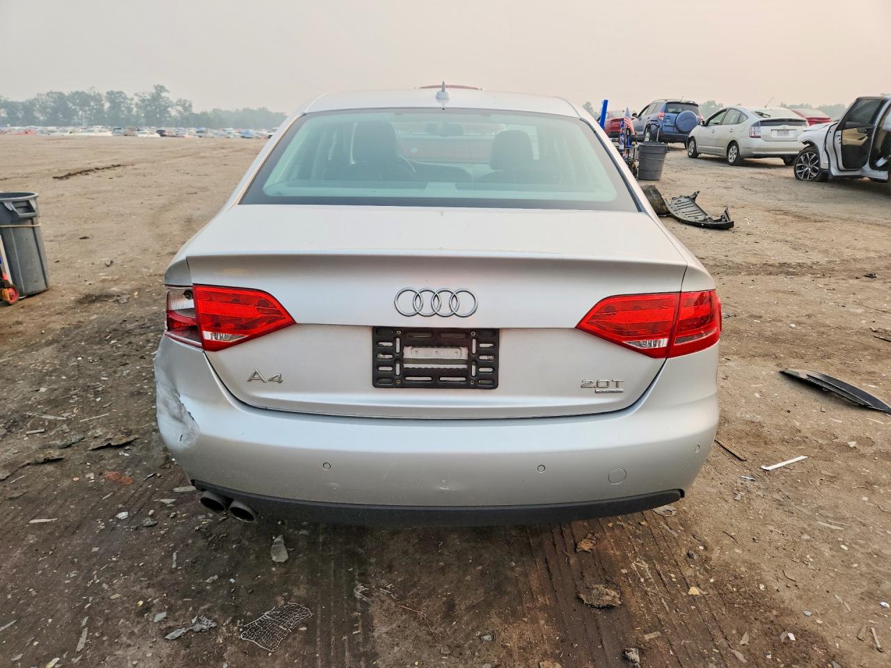 2009 Audi A4 Prestige Silver vin: WAUMF78K89N037809