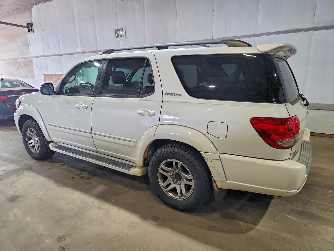 2007 Toyota Sequoia Limited White vin: 5TDBT48A87S288376