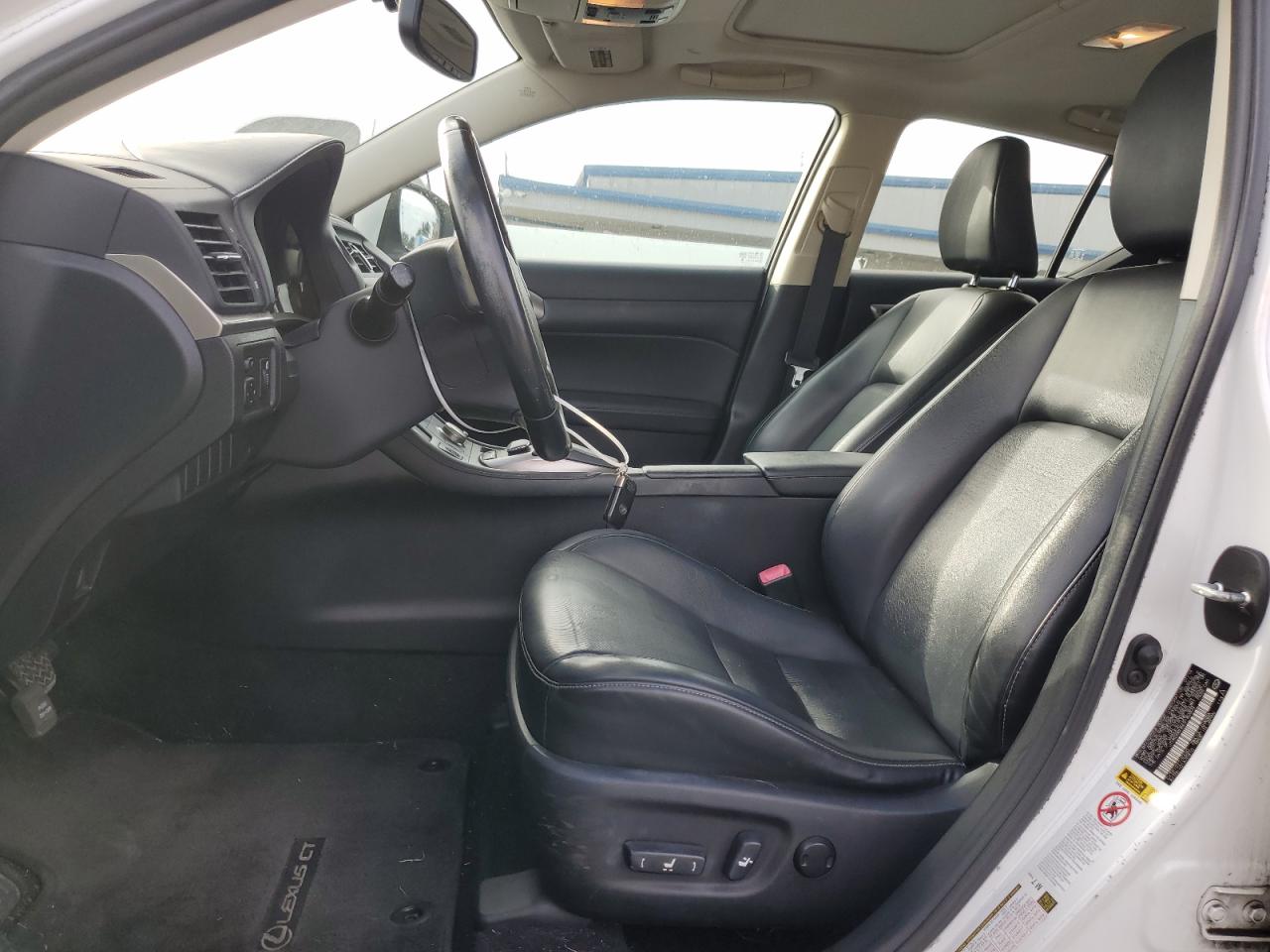 2014 Lexus Ct 200 White vin: JTHKD5BH6E2180303