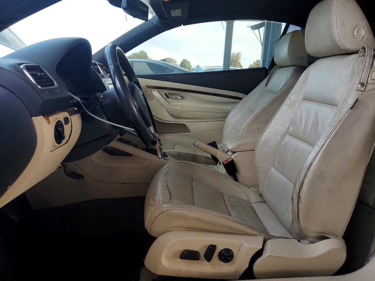 2009 Volkswagen Eos Lux White vin: WVWFA71F99V015423
