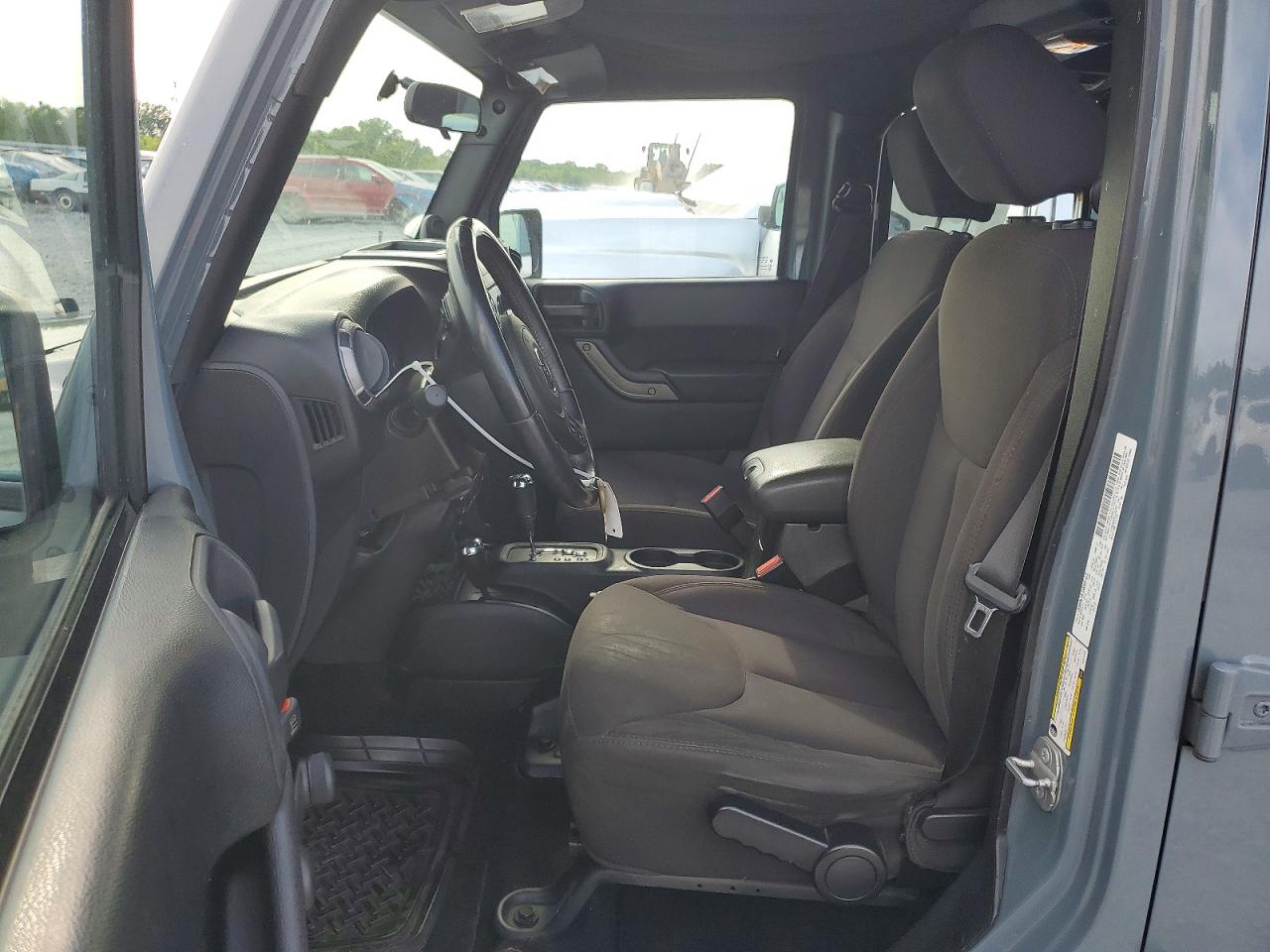 2014 Jeep Wrnglr Spt Gray vin: 1C4BJWDG4EL231781