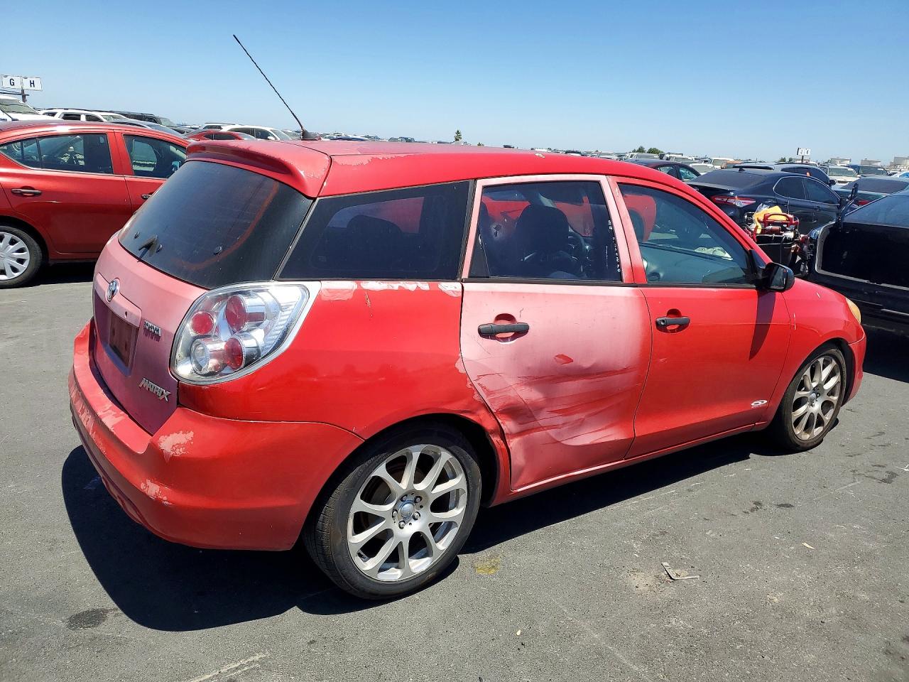 2003 Toyota Corolla Matrix Xr Red vin: 2T1KR32E53C047270