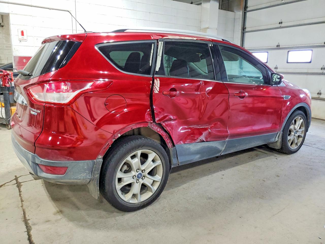 2015 Ford Escape Titanium Red vin: 1FMCU9JX1FUB49340