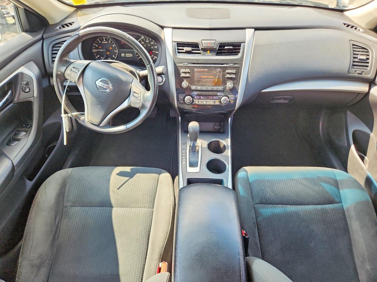 2015 Nissan Altima 2.5 Sv White vin: 1N4AL3AP9FC598398