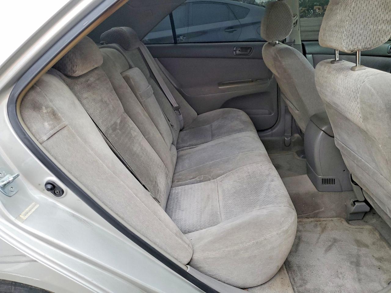 2002 Toyota Camry Le V6 Silver vin: 4T1BF30K32U001399