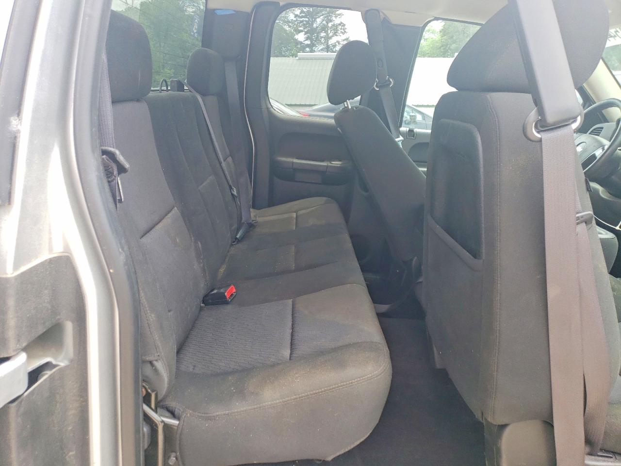 2012 Chevrolet Silverado K1500 Ls Silver vin: 1GCRKREA0CZ257764