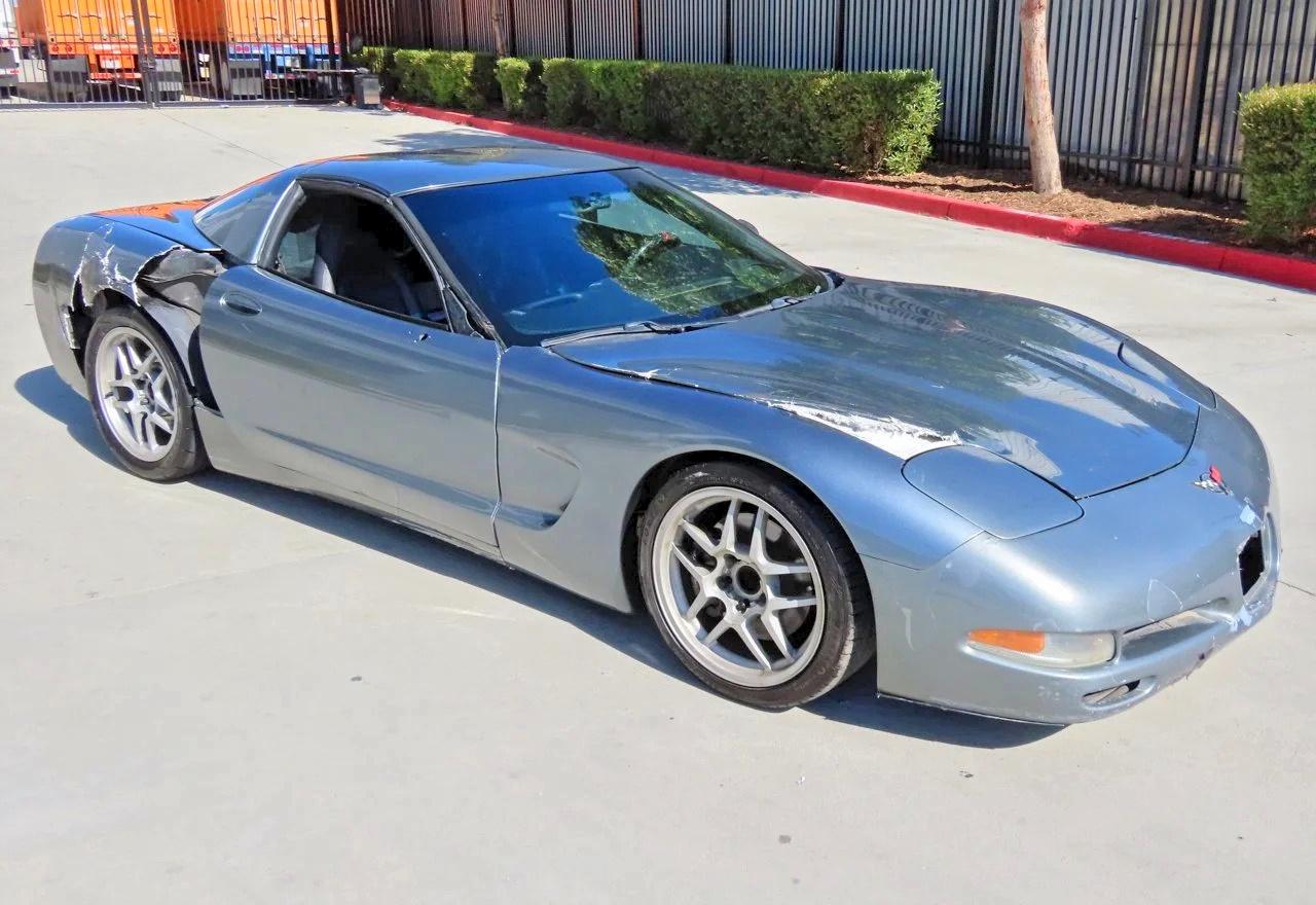 2004 Chevrolet Corvette Серый vin: 1G1YY22G845113763