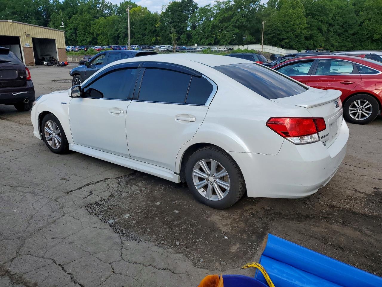 2012 Subaru Legacy 2.5i Premium White vin: 4S3BMBC64C3021316