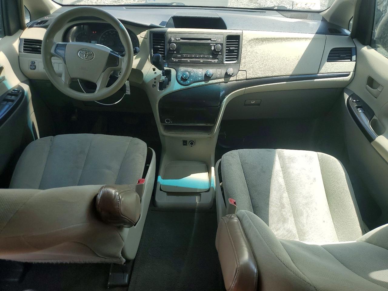 2014 Toyota Sienna L 7-passenger Gold vin: 5TDZK3DC2ES443973