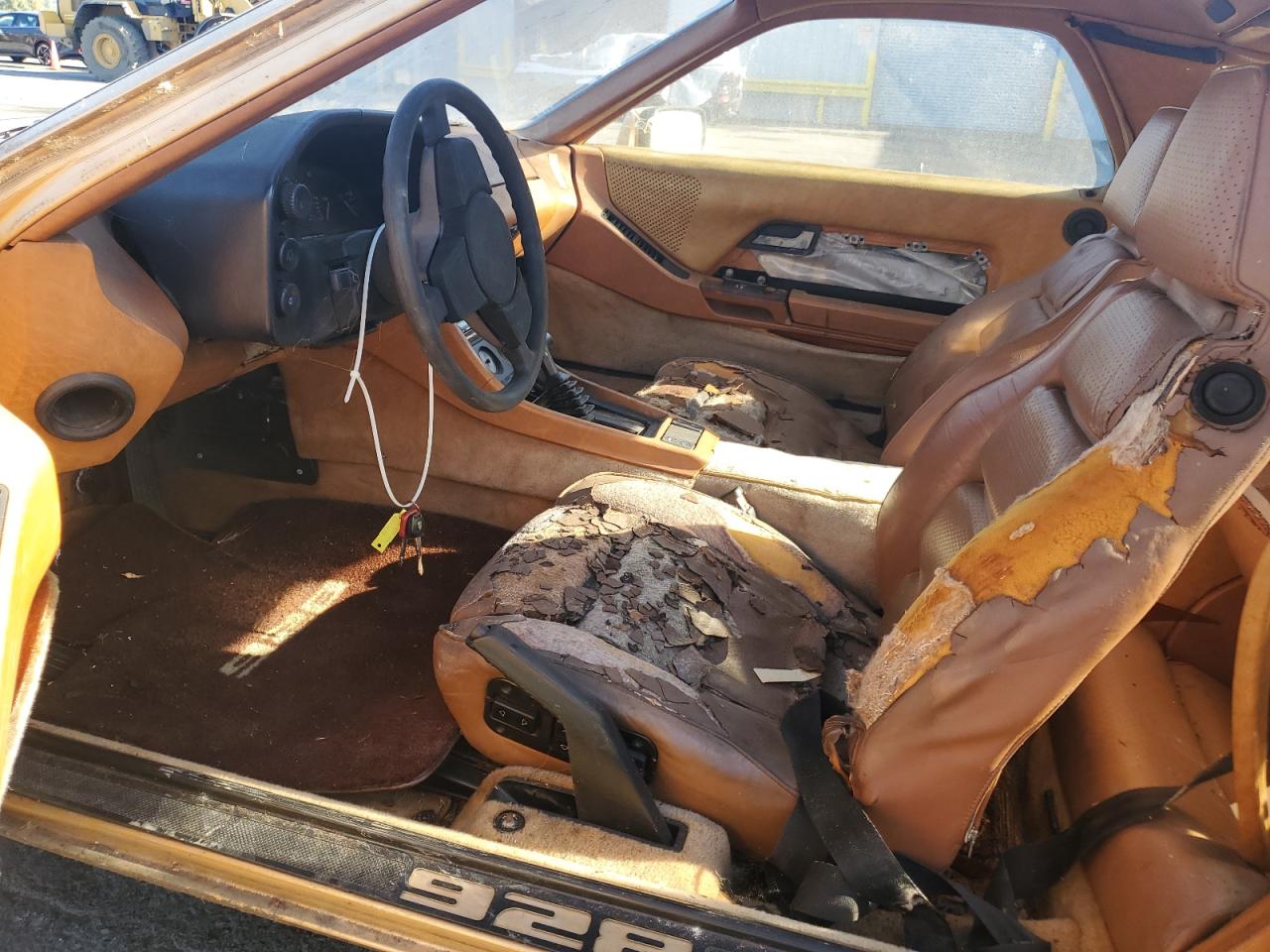 1979 Porsche 928 Gold vin: 9289201367