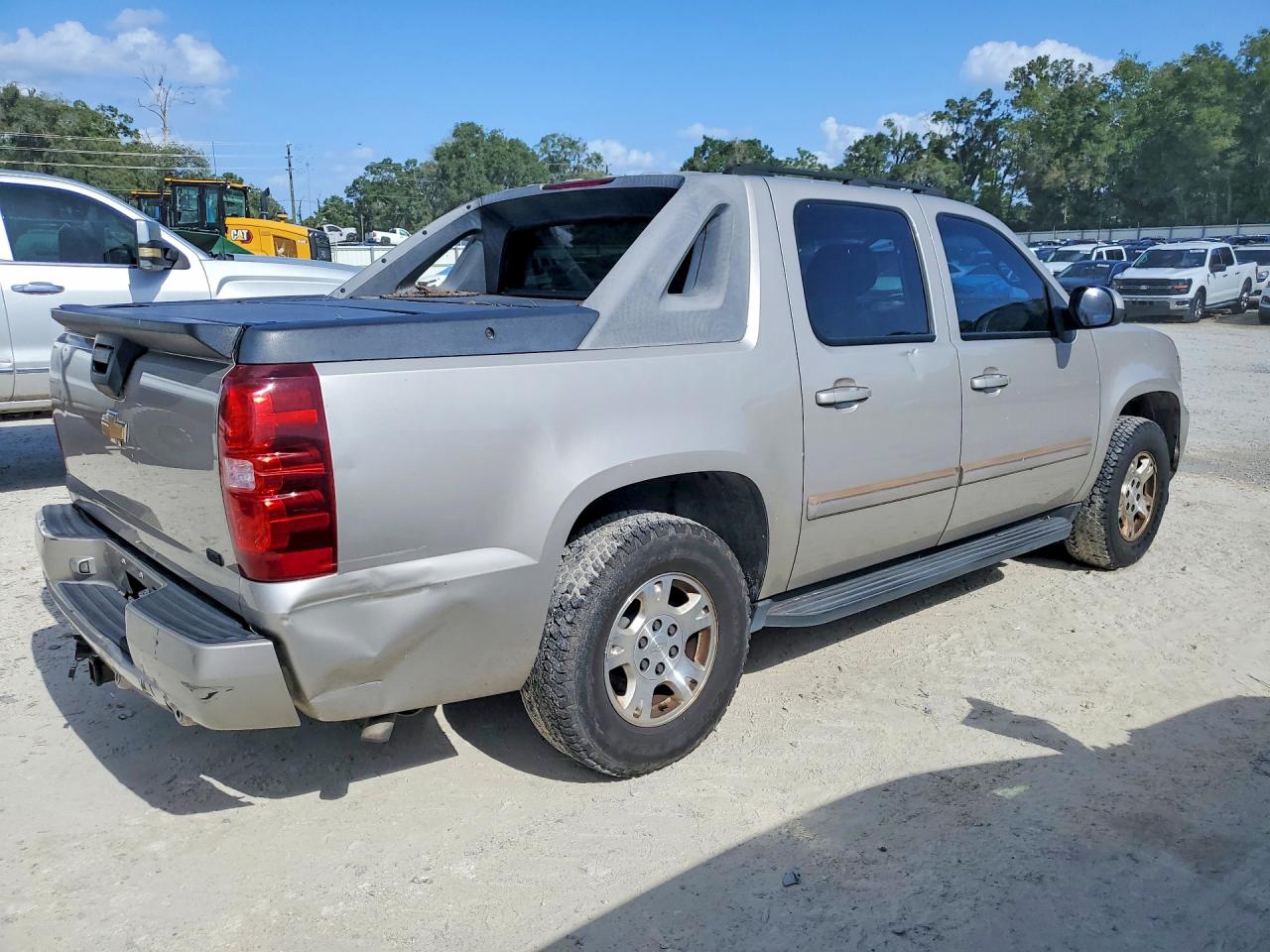 2007 Chevrolet Avalanche C1500 Серебряный vin: 3GNEC12J67G107785