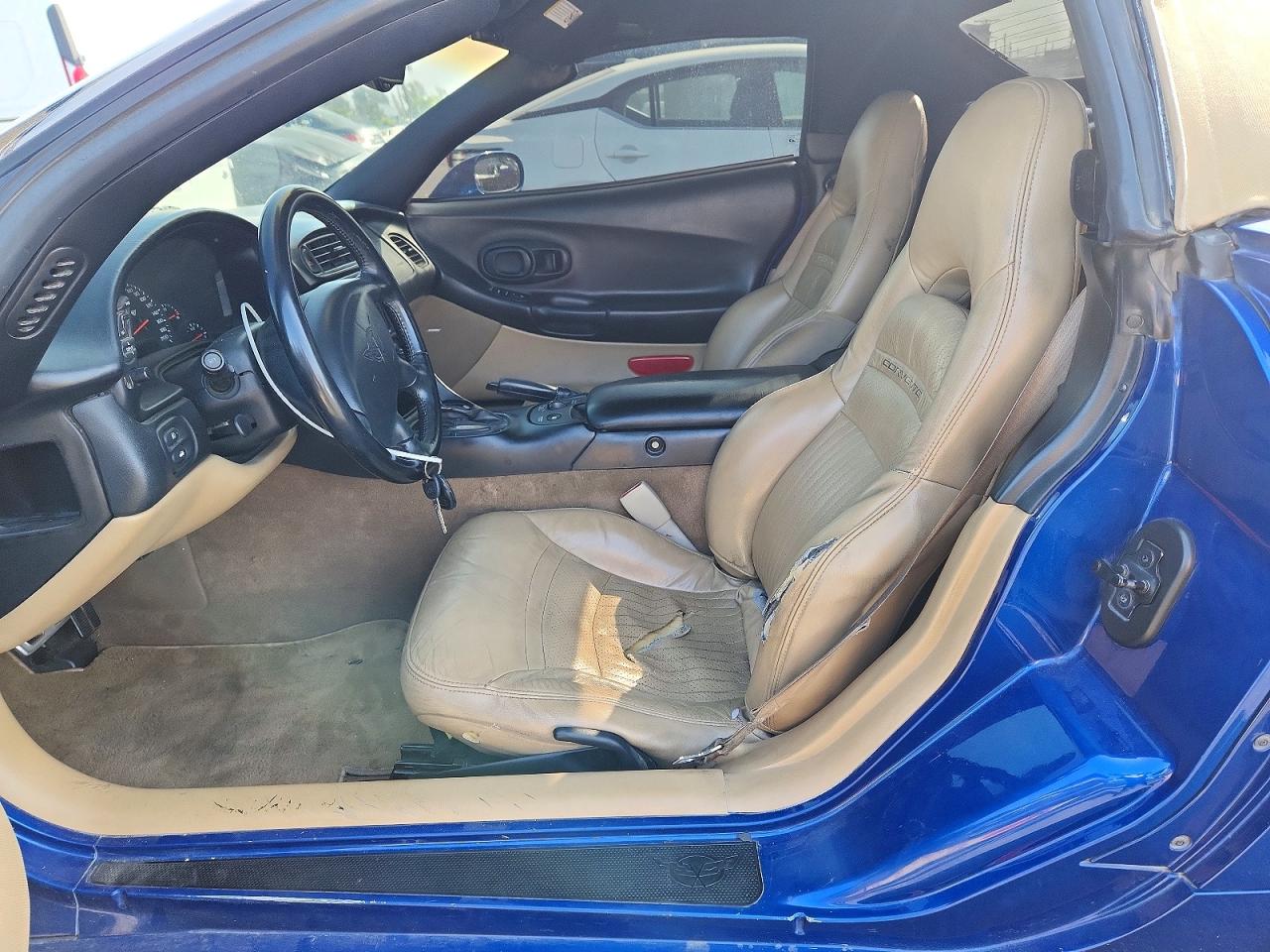 2002 Chevrolet Corvette Blue vin: 1G1YY32G825109361