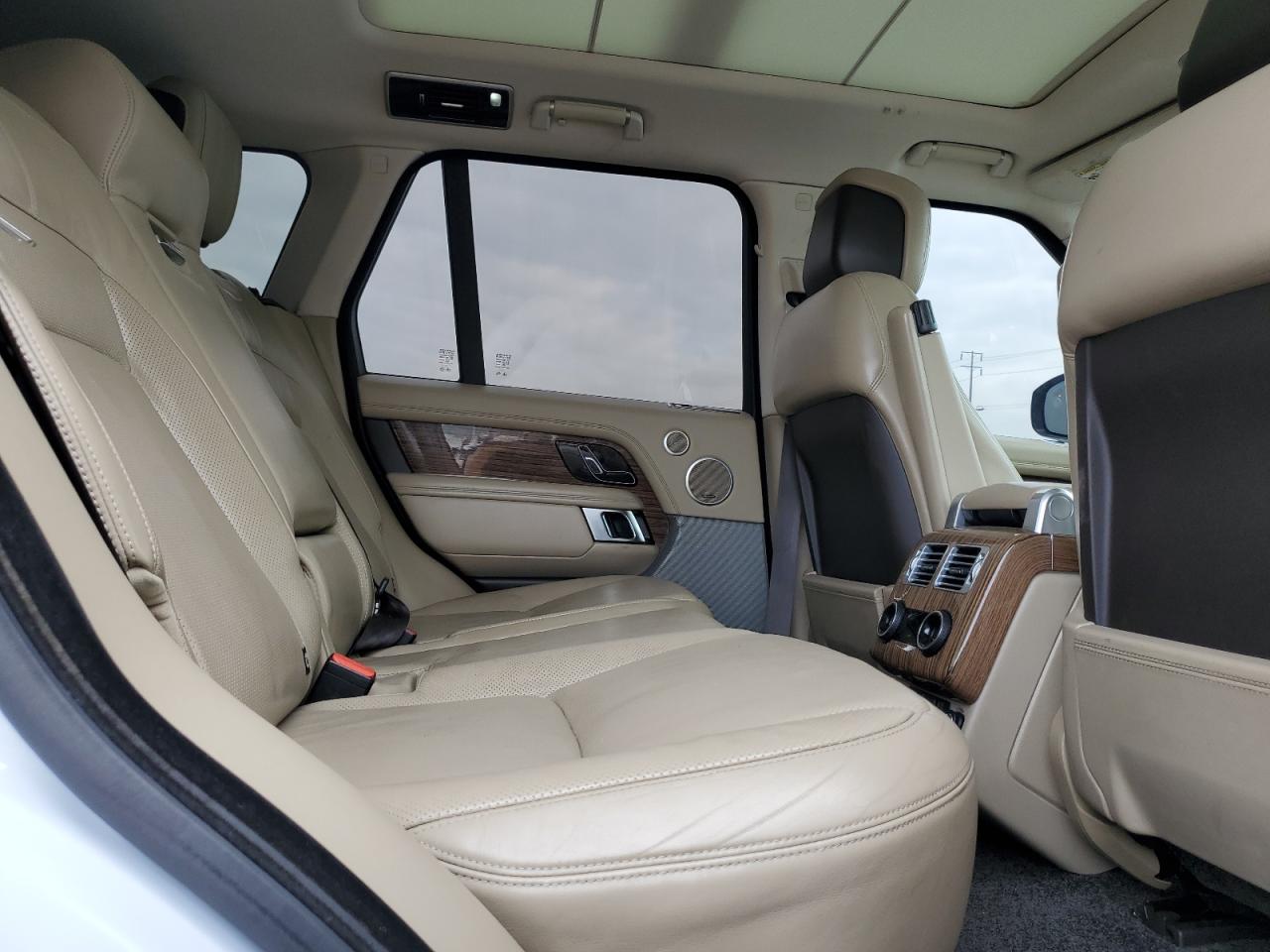 2018 Land Rover Range Rover Hse Белый vin: SALGS2SV1JA387577