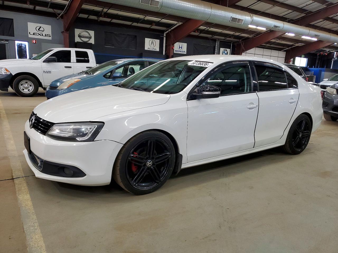 3VW3L7AJ8EM360607