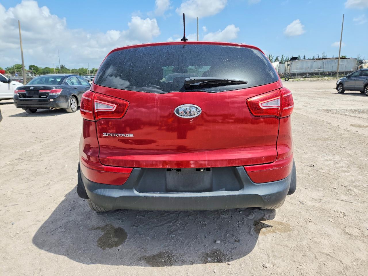 2011 Kia Sportage Lx Red vin: KNDPB3A29B7088325