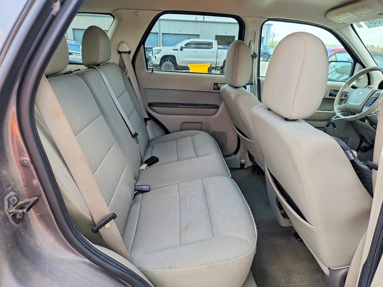 2010 Ford Escape Xlt Серый vin: 1FMCU0DG9AKC28038