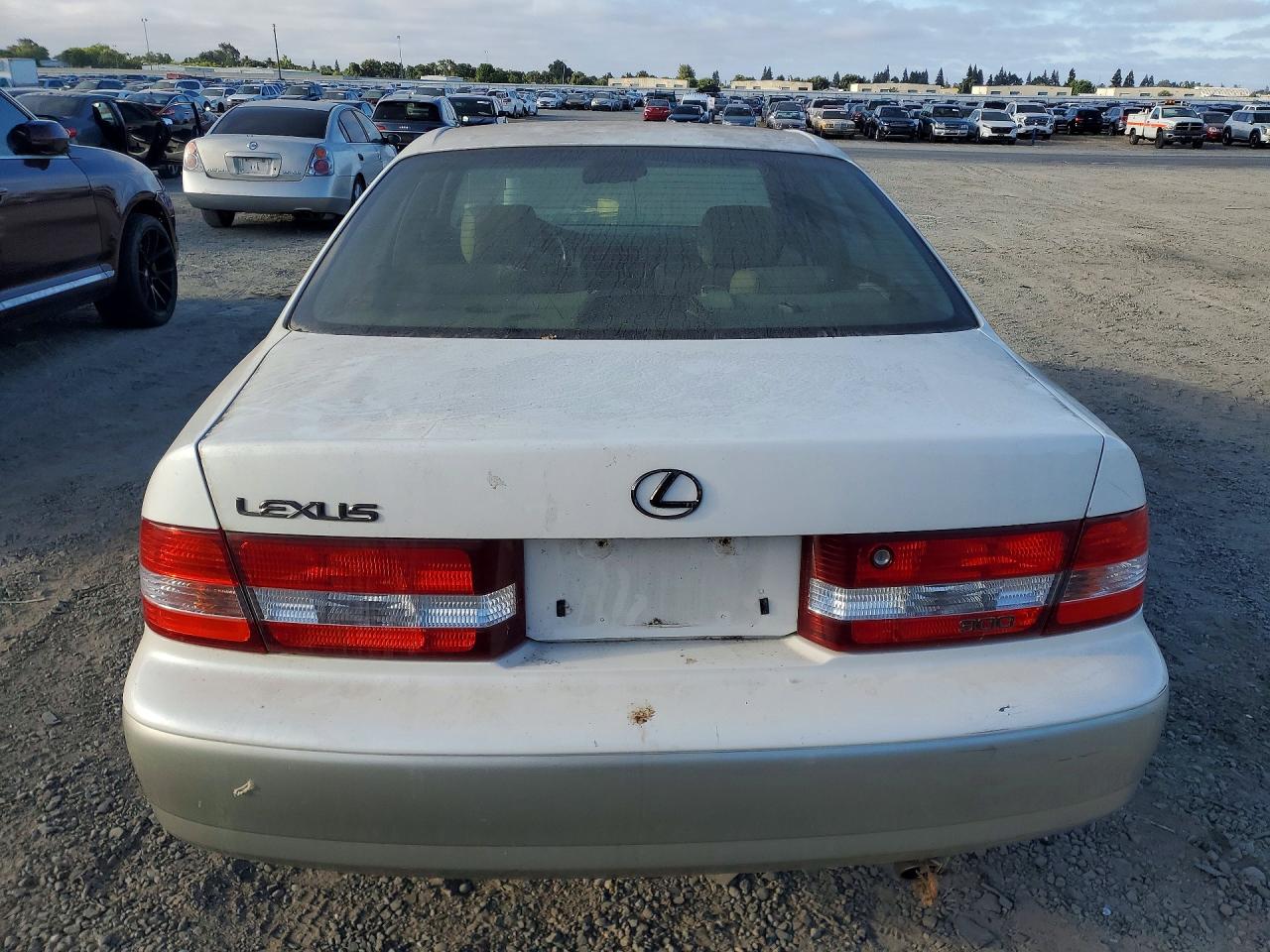 2001 Lexus Es 300 White vin: JT8BF28G710321859