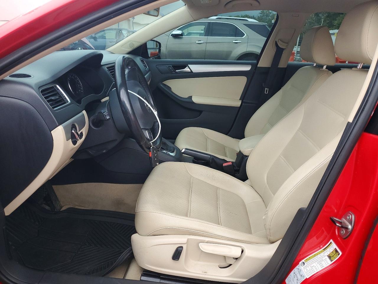 2014 Volkswagen Jetta Se Красный vin: 3VWD17AJ7EM373570