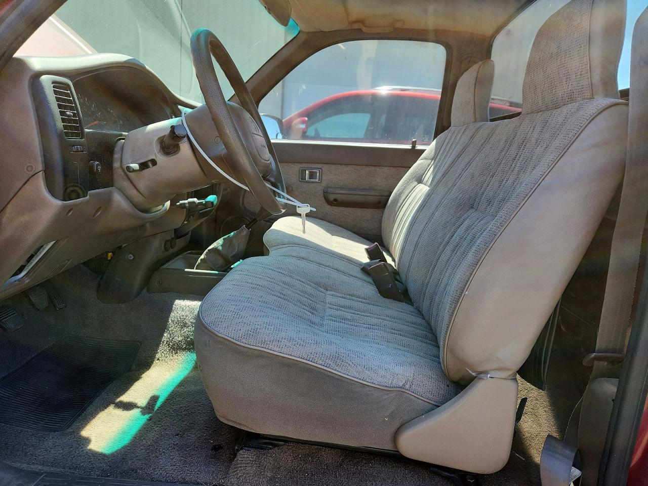 1999 Toyota Tacoma Base Red vin: 4TANL42N5XZ557999