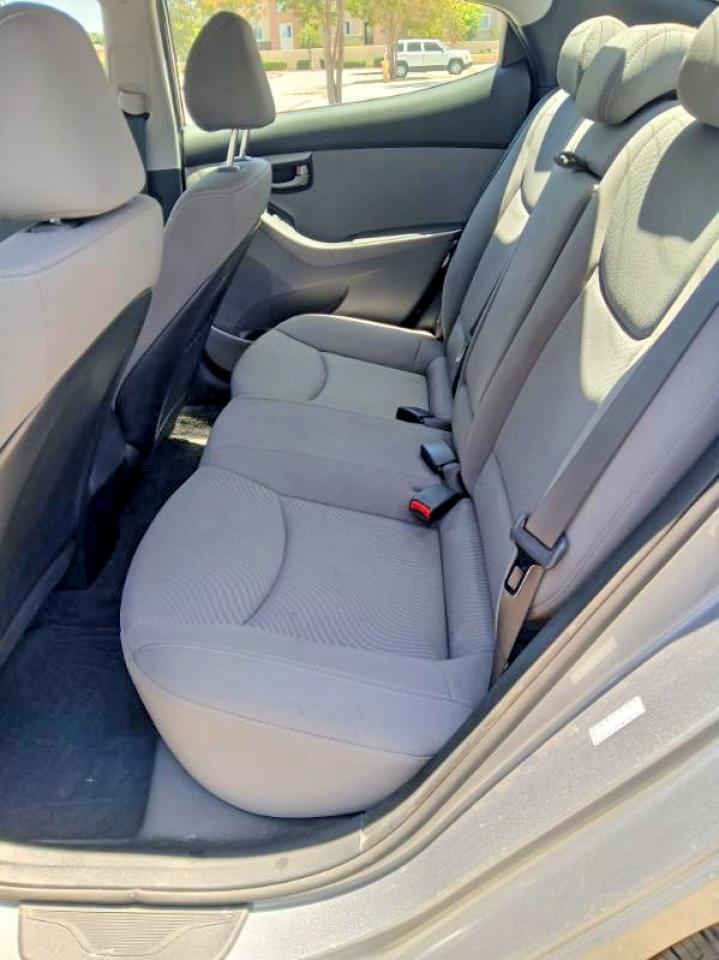 2015 Hyundai Elantra Se Gray vin: KMHDH4AE9FU450027