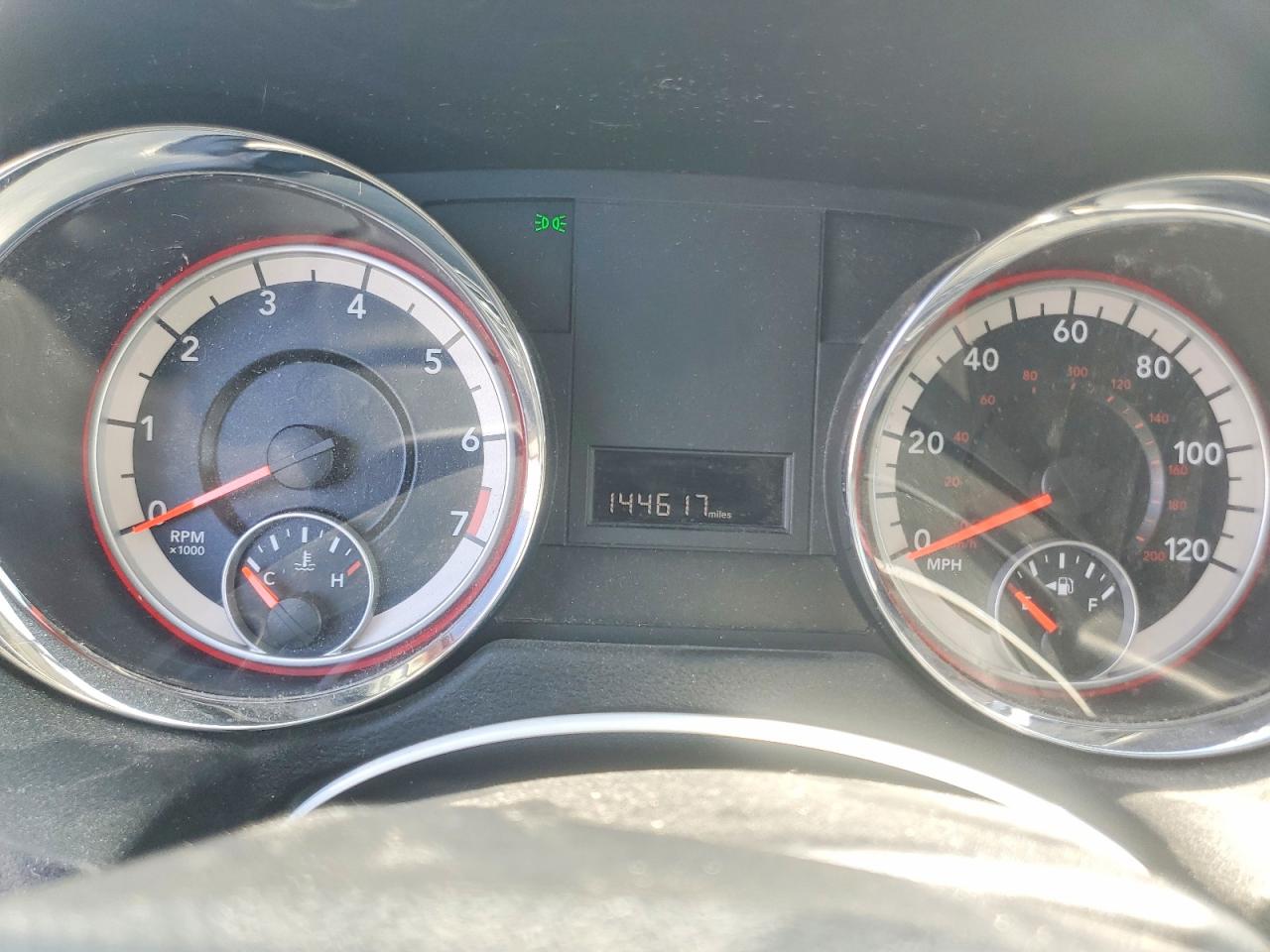 2012 Dodge Grand Caravan Sxt White vin: 2C4RDGCGXCR198724