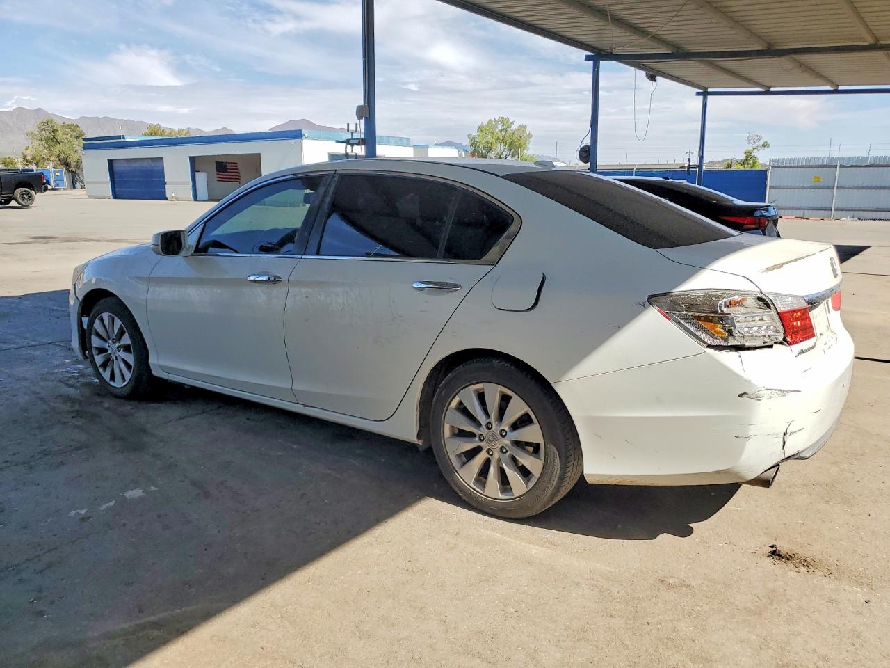 2013 Honda Accord Exl White vin: 1HGCR3F87DA013119