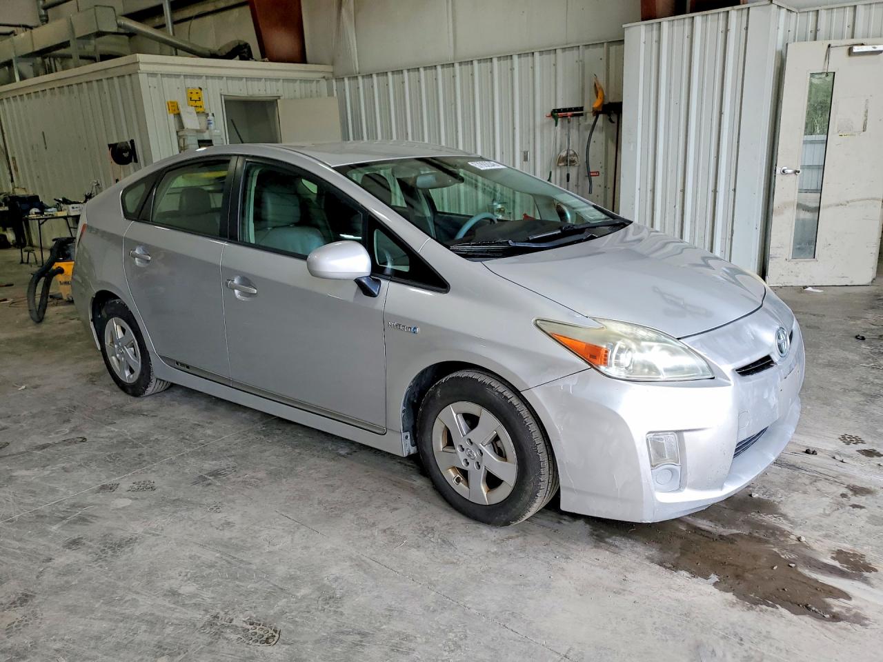 2010 Toyota Prius Iv Серебряный vin: JTDKN3DU6A0215456