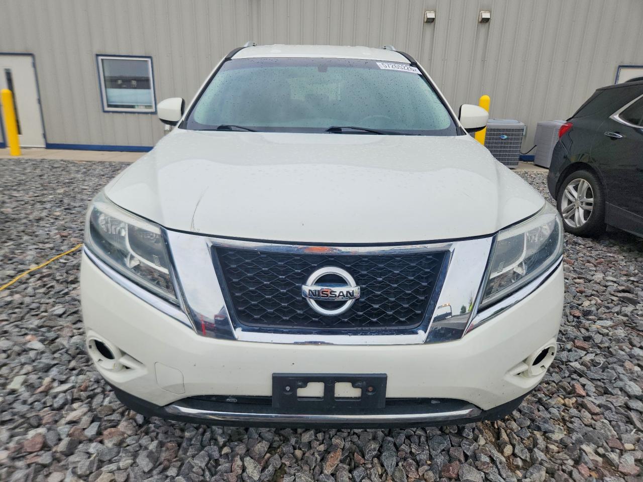 2014 Nissan Pathfinder Sv White vin: 5N1AR2MM0EC688294