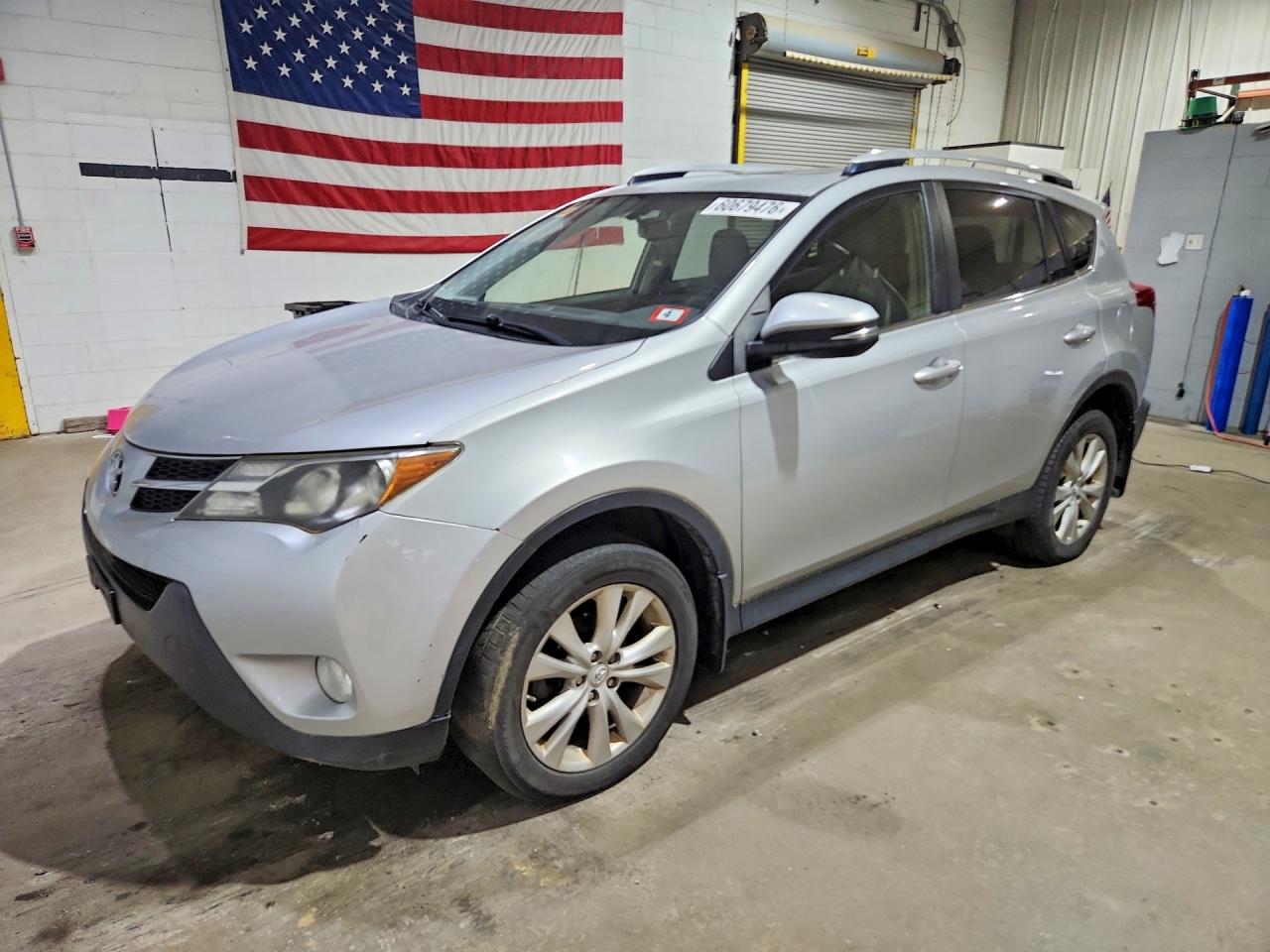 2014 Toyota Rav4 Limited Silver vin: JTMDFREV8ED069012
