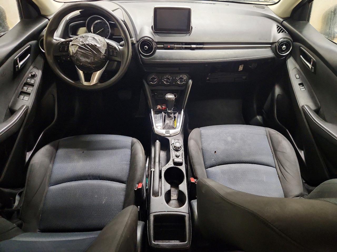 2018 Toyota Yaris Ia Base White vin: 3MYDLBYVXJY311299