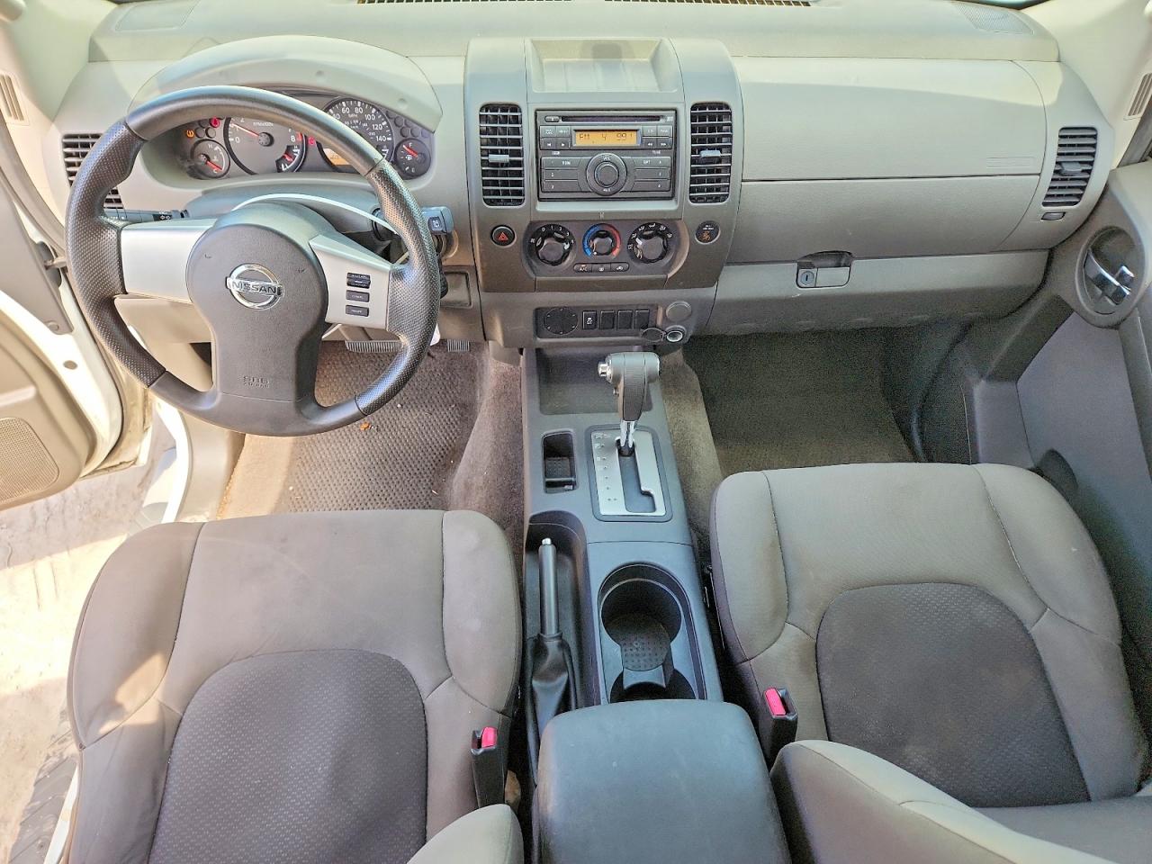2013 Nissan Xterra X White vin: 5N1AN0NU0DN825638