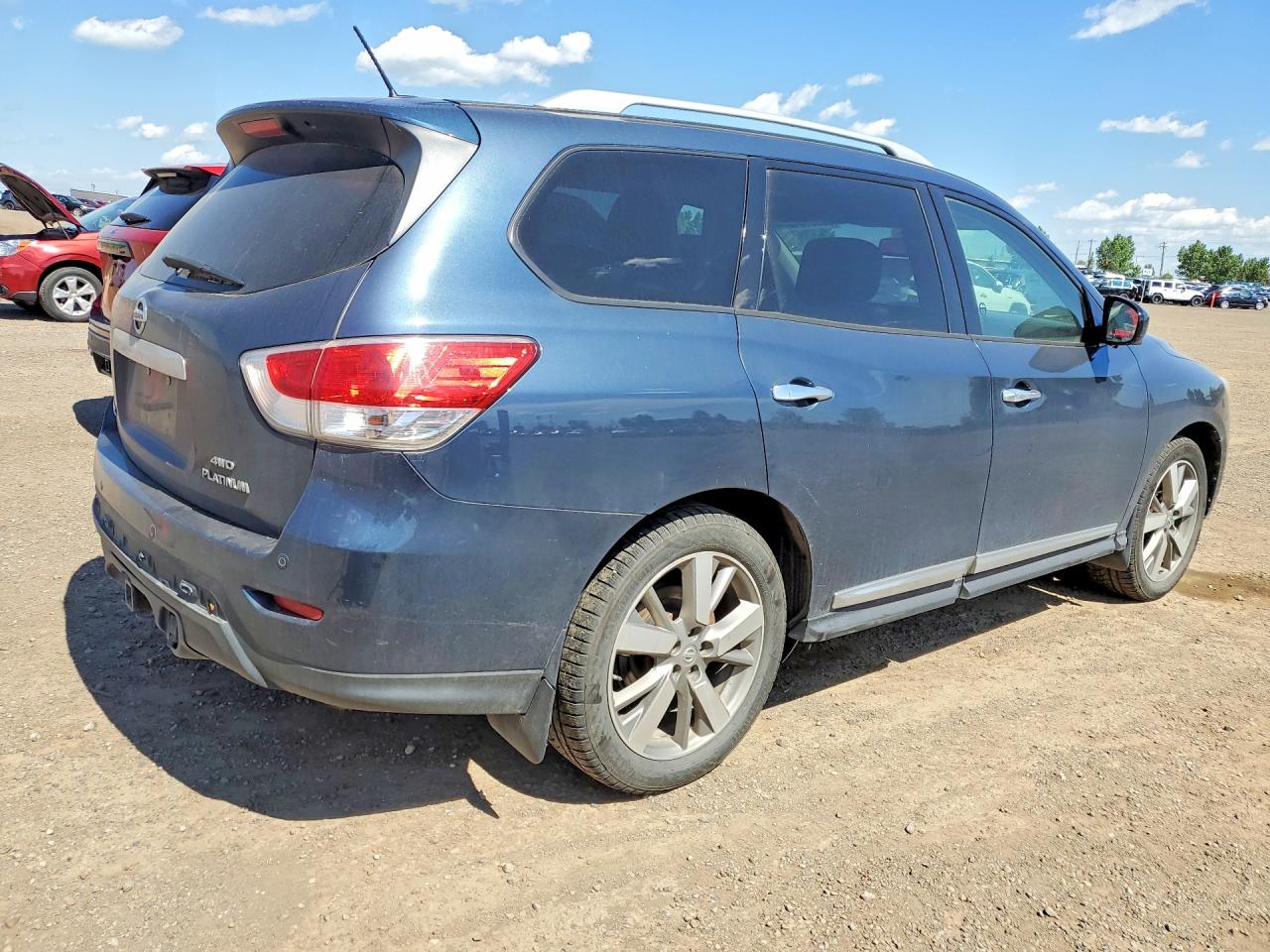 2014 Nissan Pathfinder S Blue vin: 5N1AR2MM5EC648521