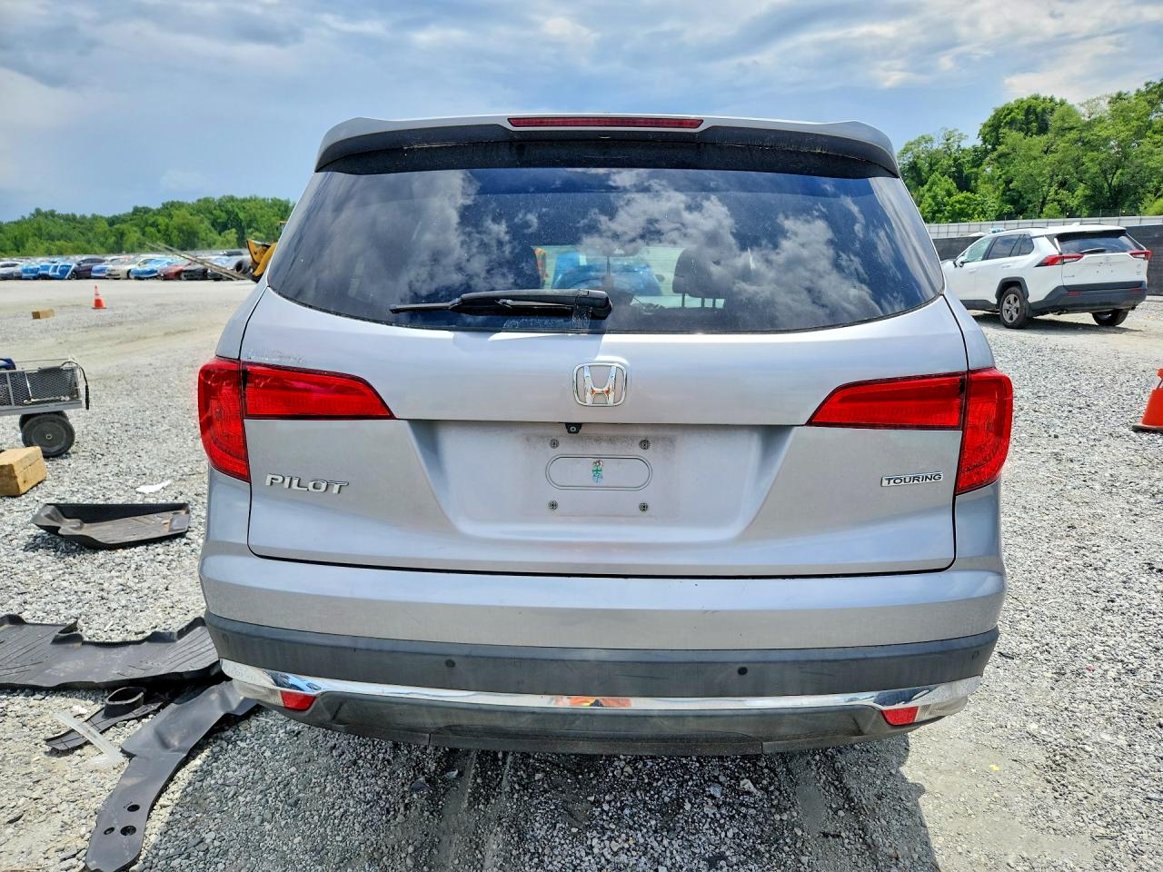 2016 Honda Pilot Touring Серебряный vin: 5FNYF5H97GB057521