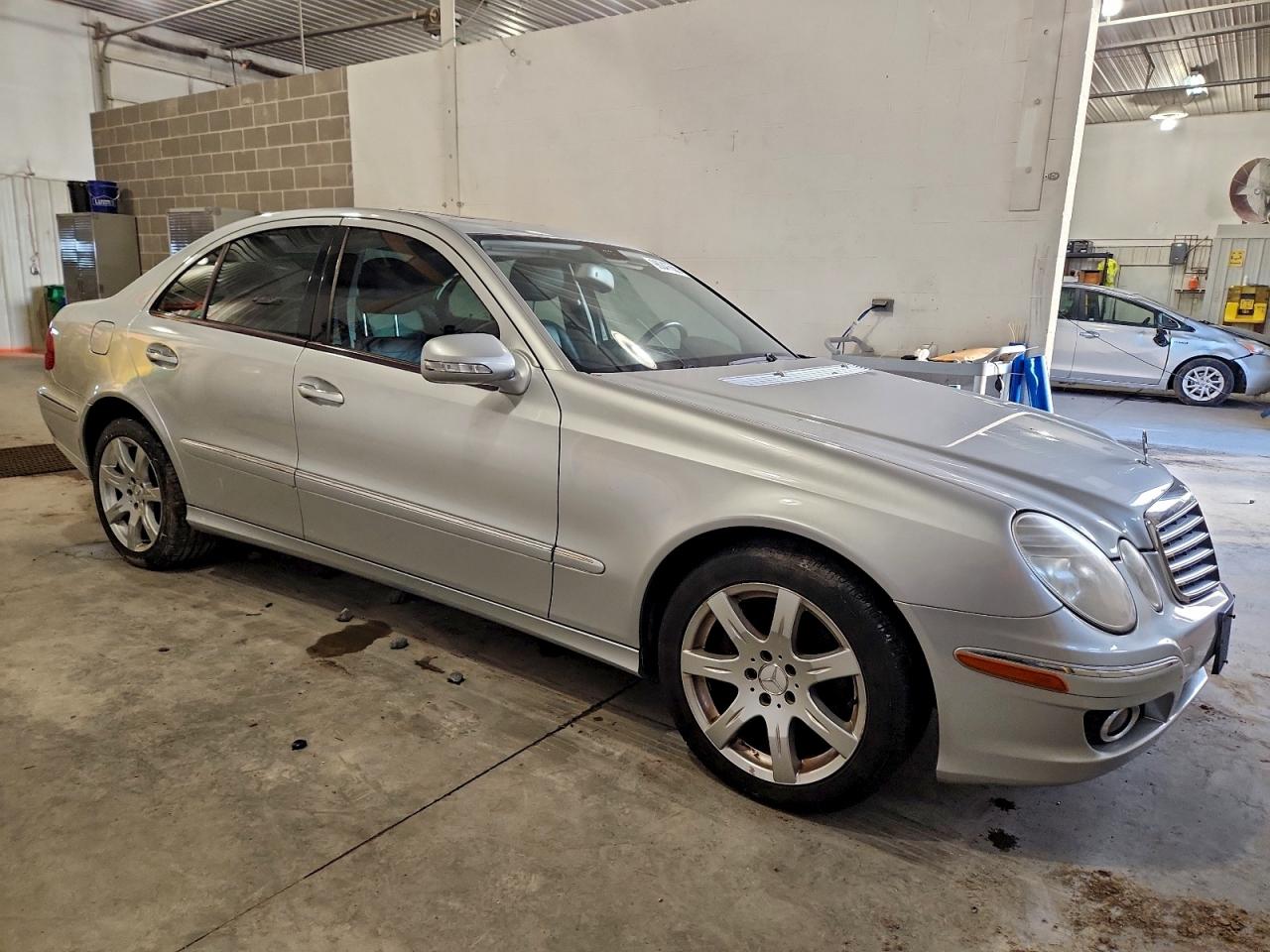 2007 Mercedes-benz E 350 4matic Silver vin: WDBUF87X77X210208