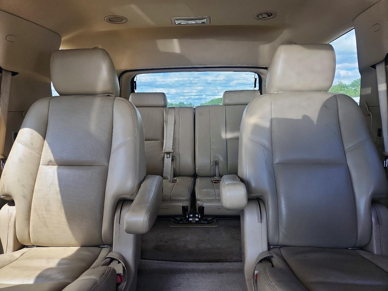 2013 Chevrolet Tahoe K1500 Ltz White vin: 1GNSKCE08DR225031