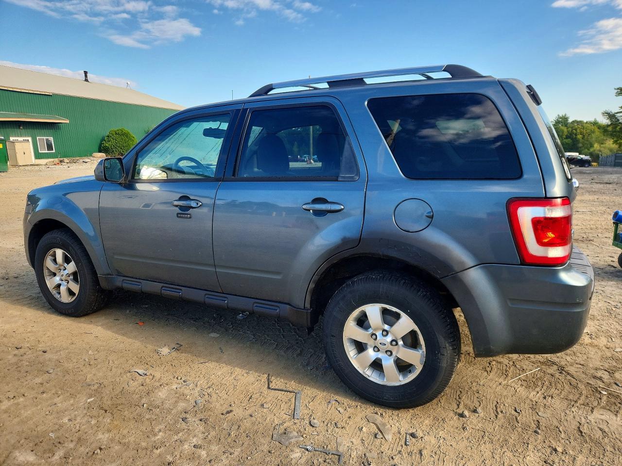 2011 Ford Escape Limited Синий vin: 1FMCU0E76BKC12962