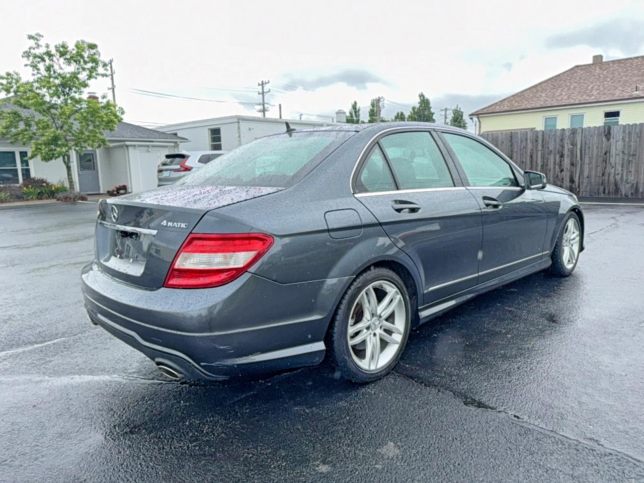 2013 Mercedes-benz C 300 4matic Gray vin: WDDGF8AB0DA831516