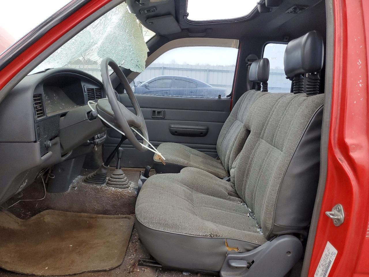 1989 Toyota Pickup Deluxe V6 Red vin: JT4VN13D6K5008928