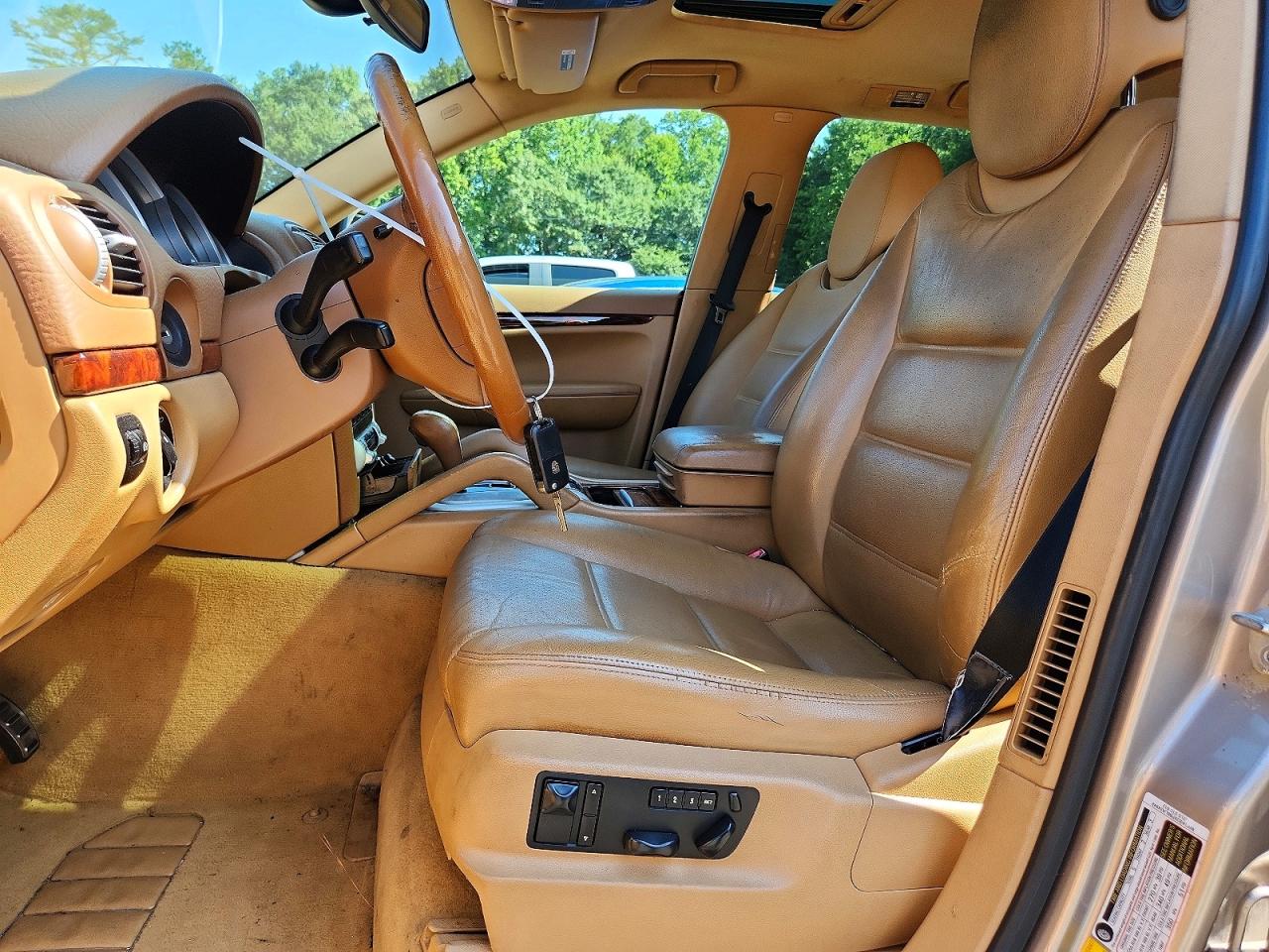 2008 Porsche Cayenne S Tan vin: WP1AB29P88LA34948