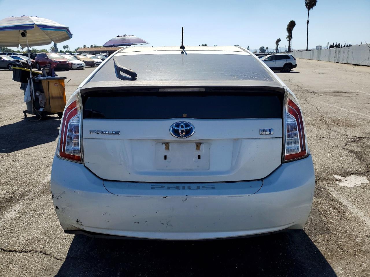 2013 Toyota Prius Two White vin: JTDKN3DU7D1731128