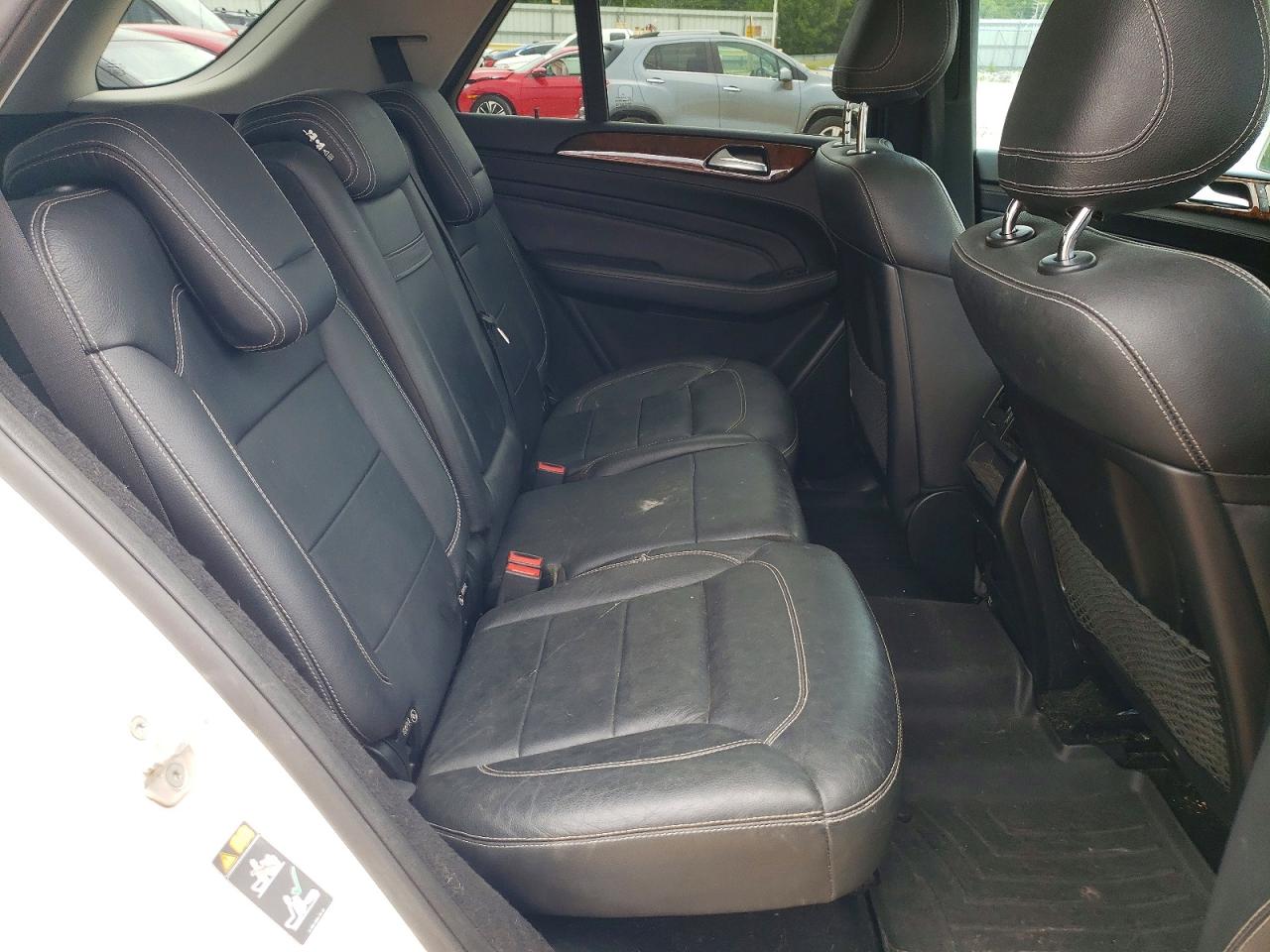 2014 Mercedes-benz Ml 550 4matic Белый vin: 4JGDA7DB2EA364226