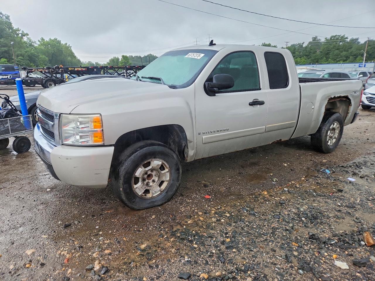 2007 Chevrolet Silverado K1500 Silver vin: 2GCEK19C271720059