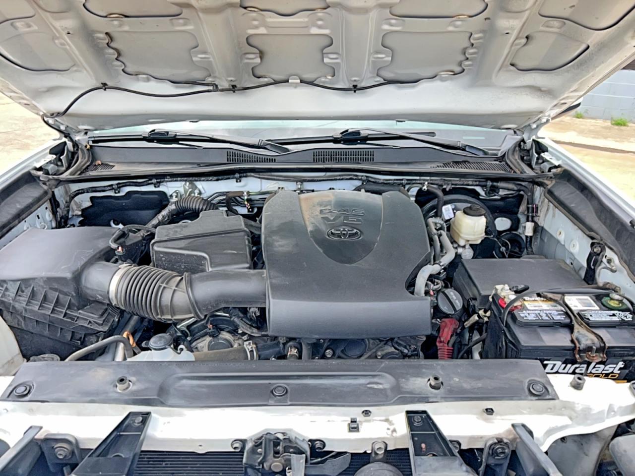 2022 Toyota Tacoma Sr5 V6 White vin: 3TMBZ5DNXNM036865