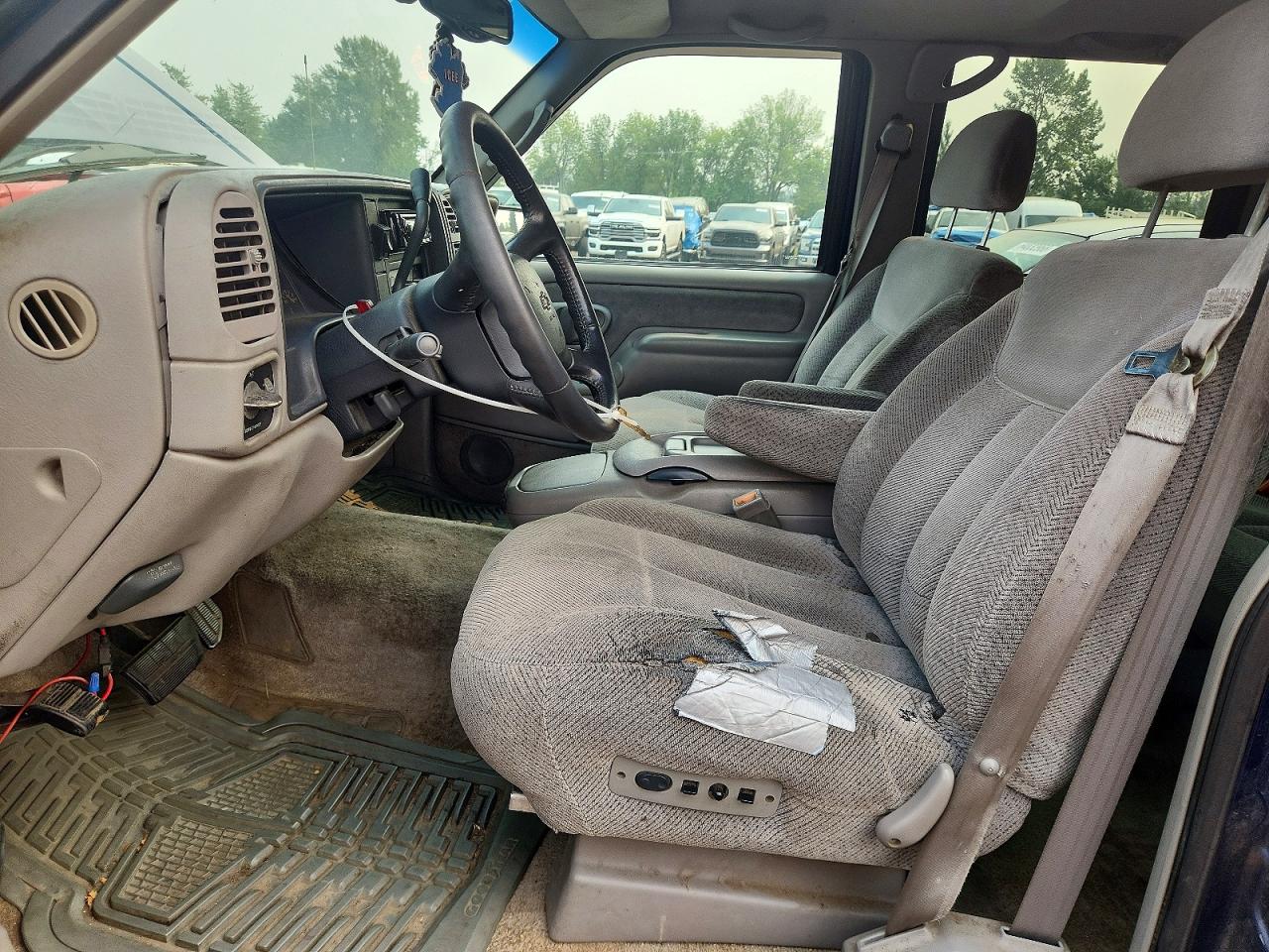 1999 Chevrolet Tahoe K1500 Blue vin: 1GNEK13R4XJ535098