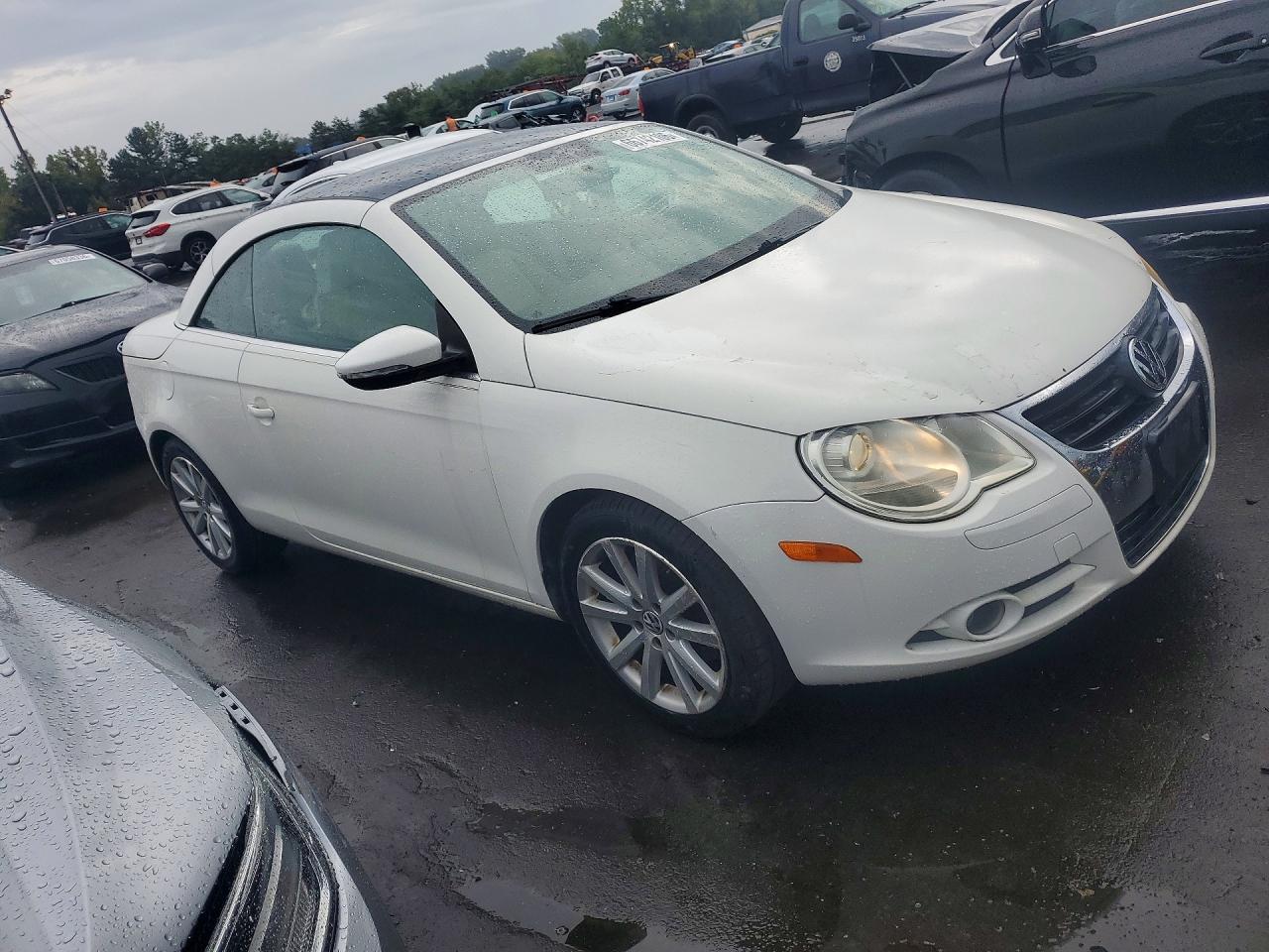 2009 Volkswagen Eos Turbo White vin: WVWBA71FX9V012447