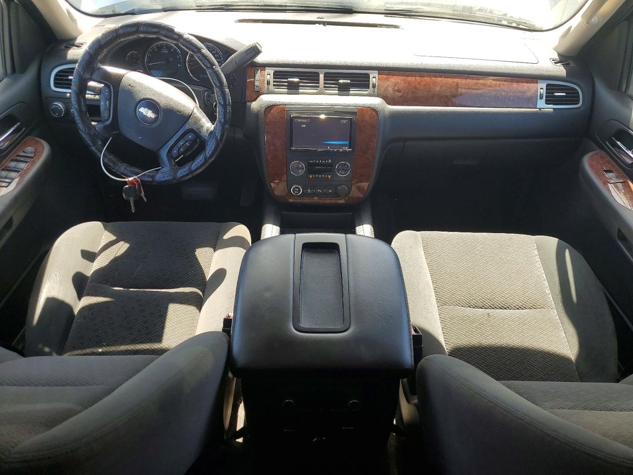 2007 Chevrolet Avalanche C1500 White vin: 3GNEC120X7G218086