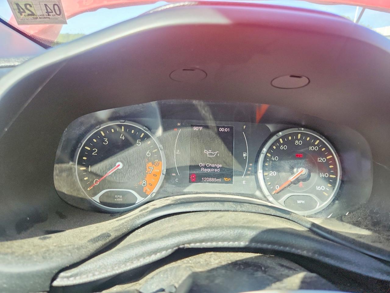 2015 Jeep Renegade Latitude Red vin: ZACCJABH9FPB50260