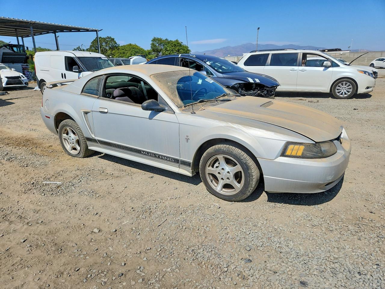 2002 Ford Mustang Silver vin: 1FAFP40452F147582