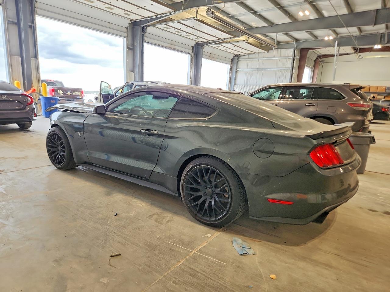 2015 Ford Mustang Charcoal vin: 1FA6P8TH9F5305424